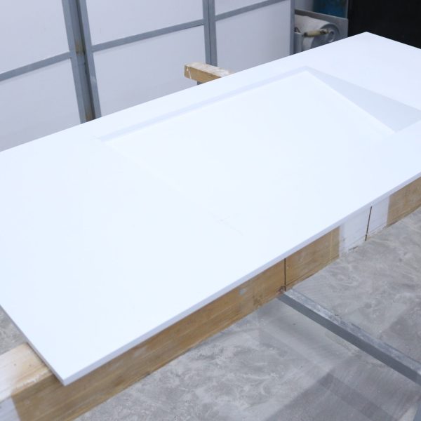 Vasques moderne en Corian blanc