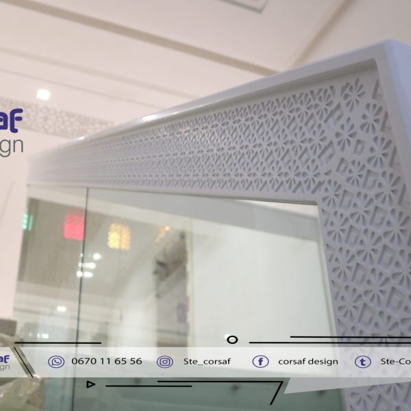 Escalier design sur mesure en solid surface gravée CNC